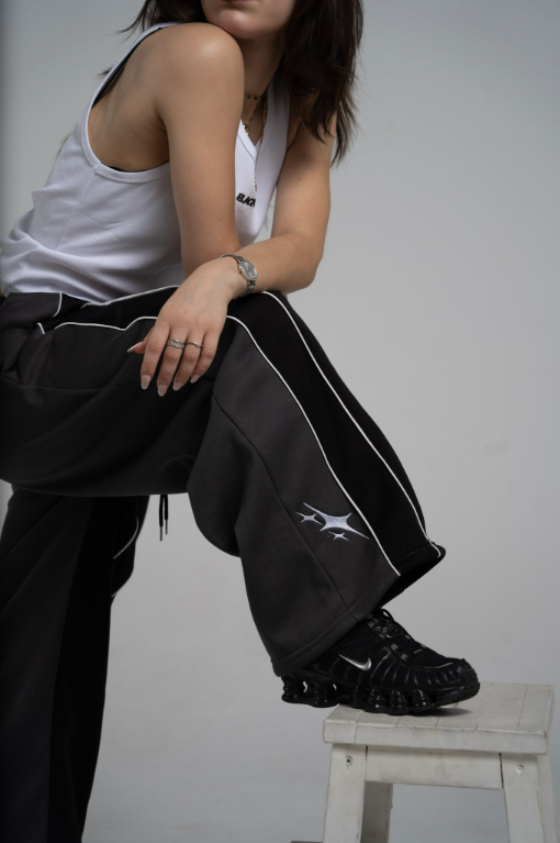 BLACK JOGGER