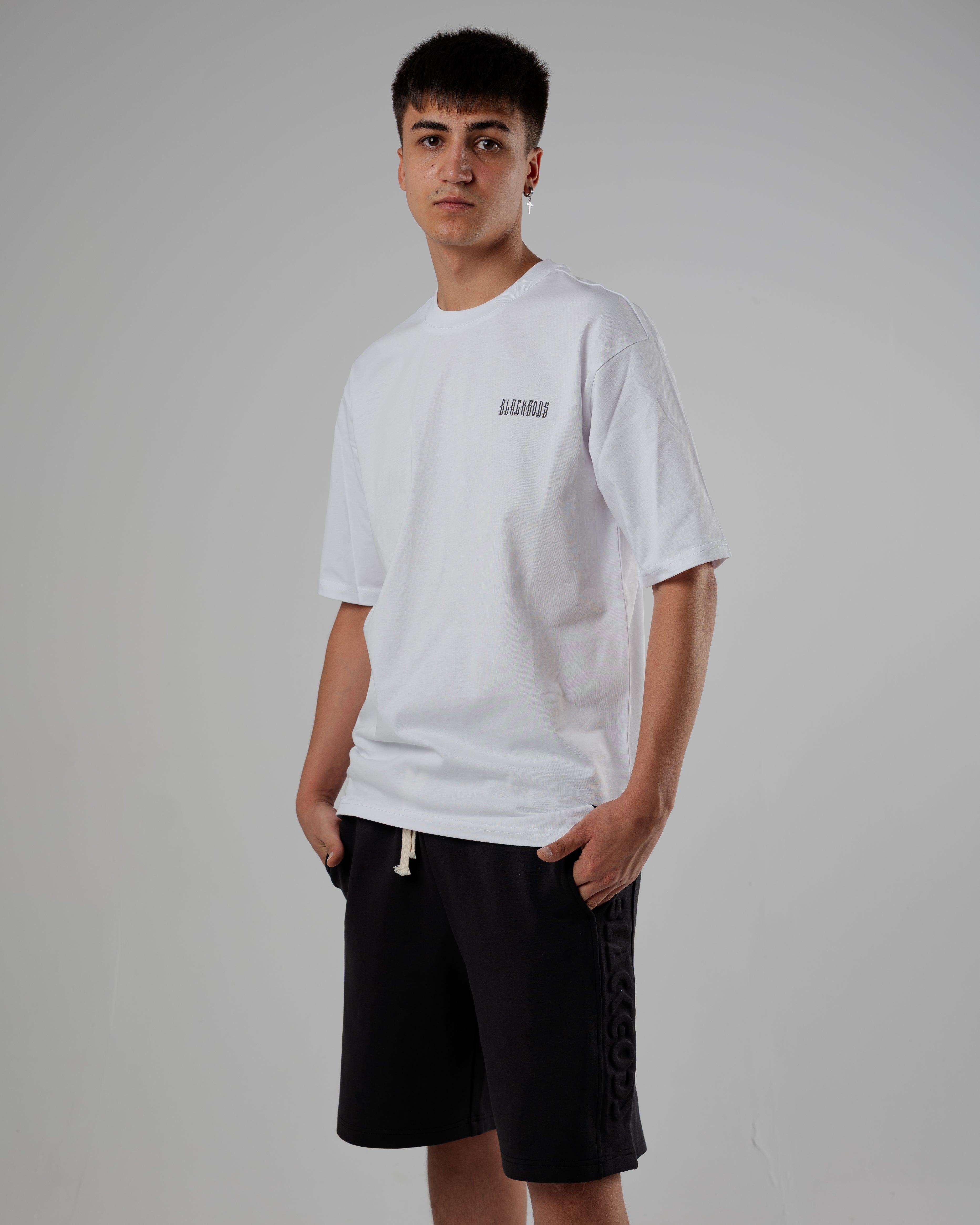 MODERN TAG T-SHIRT