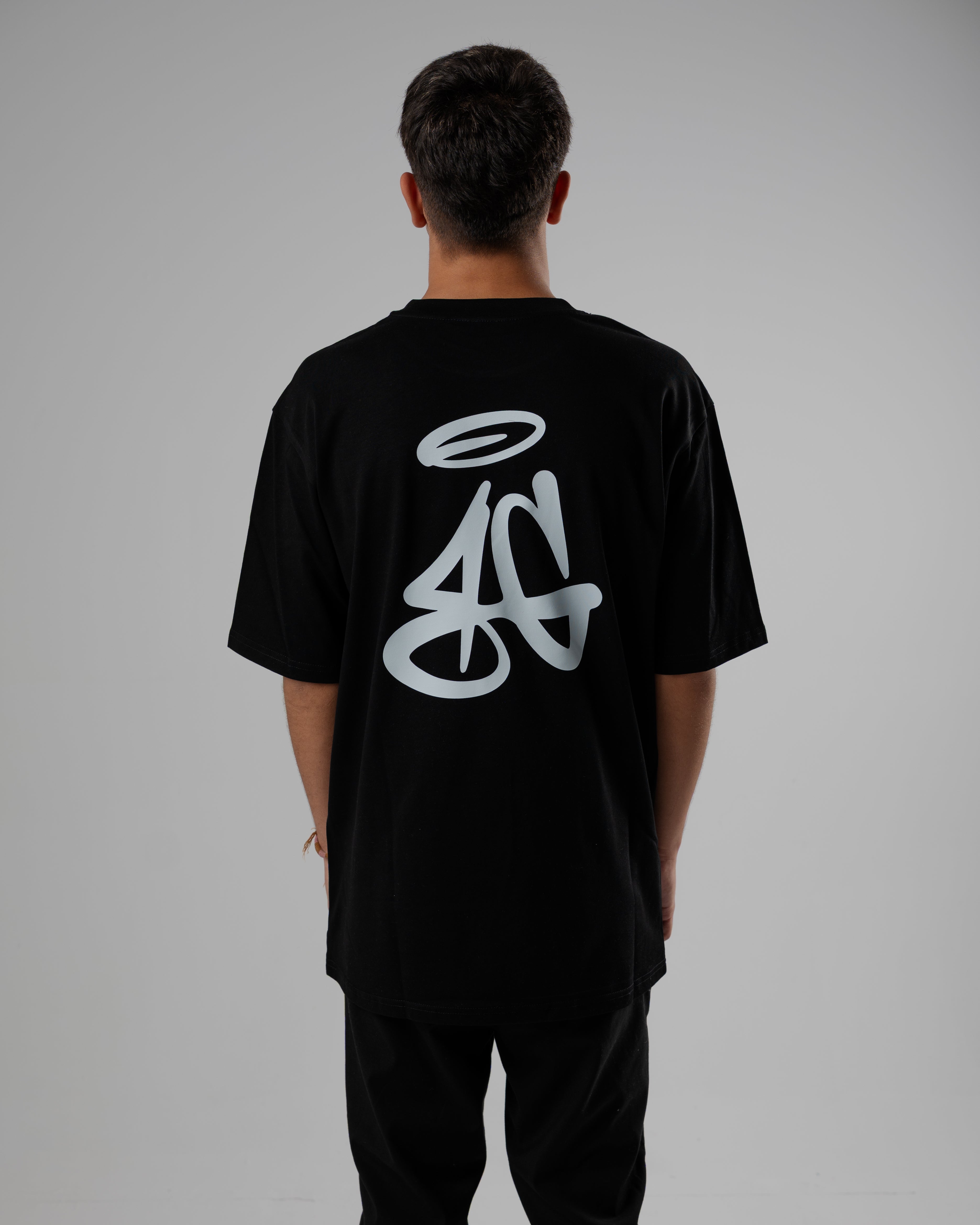 MODERN TAG T-SHIRT