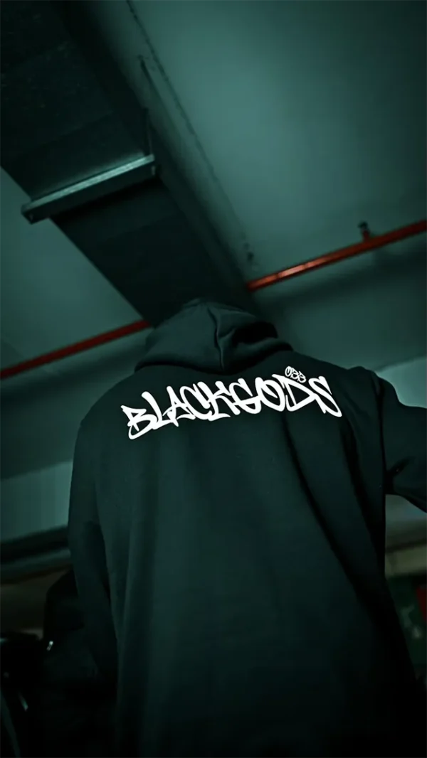 DARKHOOD - Imagen 3